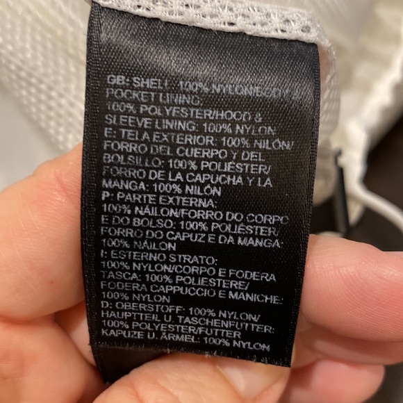 The North Face light weight coat - Picture 6 of 6